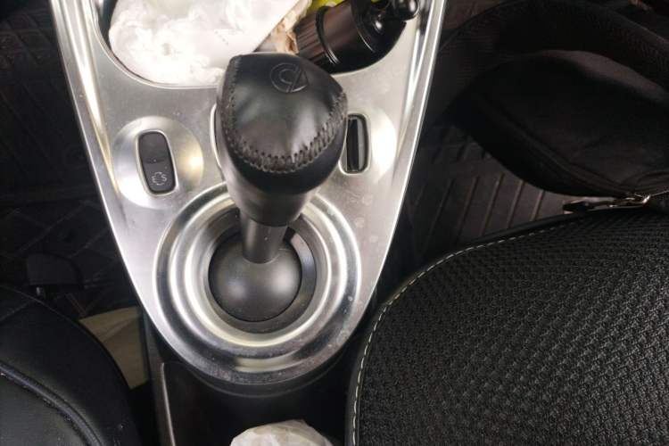 Used smart fortwo 2018 1.0L 52kW Hardtop Passion Edition China V Standard Gear Lever