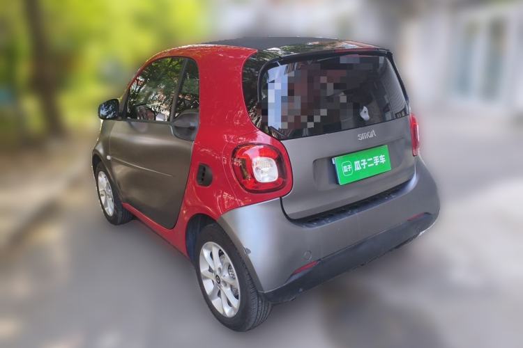 Used smart fortwo 2018 1.0L 52kW Hardtop Dynamic Version China V Rear Left 45 Deg