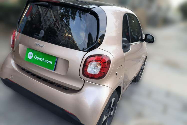 Used smart fortwo 2018 1.0L 52 kW Yaojin Special Edition China V Standard Rear Right 45 Deg