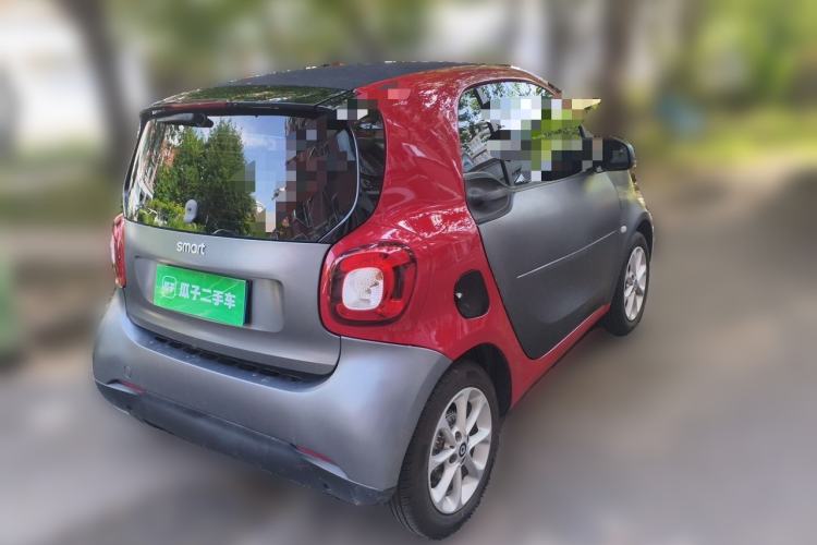 Used smart fortwo 2018 1.0L 52kW Hardtop Dynamic Version China V Rear Right 45 Deg