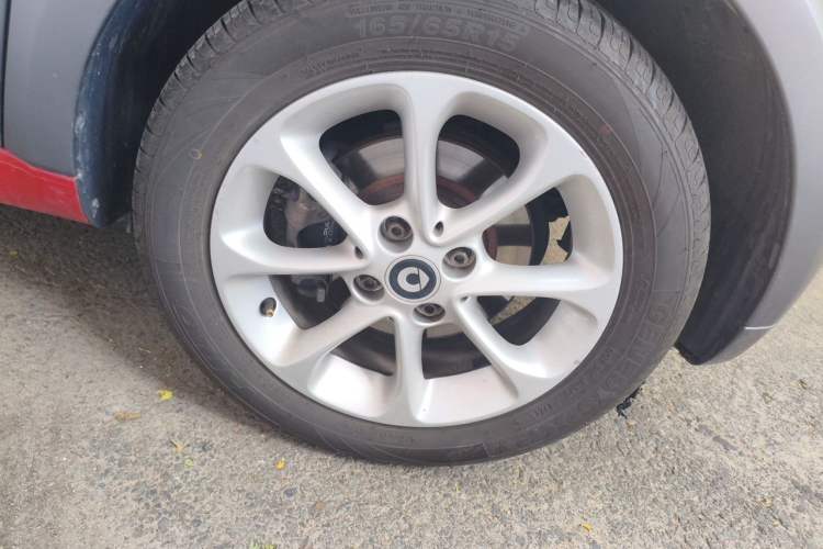 Used smart fortwo 2018 1.0L 52kW Hardtop Dynamic Version China V Right Front Wheel Hub