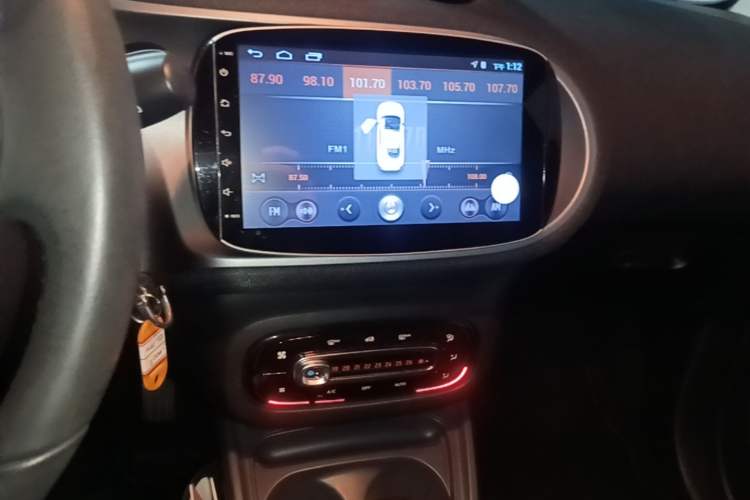 Used smart fortwo 2018 1.0L 52kW Hardtop Passion Edition China V Standard Audio And AC Panel
