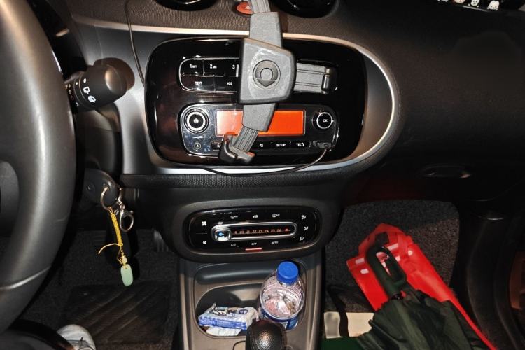 Used smart fortwo 2018 1.0L 52kW Hardtop Passion Edition China V Standard Audio And AC Panel