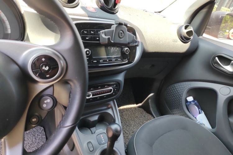 Used smart fortwo 2018 1.0L 52kW Hardtop Passion Edition China V Standard Audio And AC Panel