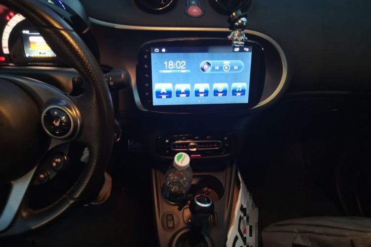 Used smart fortwo 2018 1.0L 52 kW 20th Anniversary Special Edition China V Audio And AC Panel