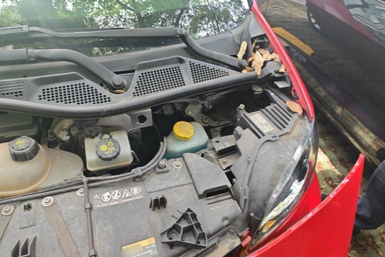 Used smart fortwo 2018 1.0L 52kW Hardtop Dynamic Version China V Engine Bay Left