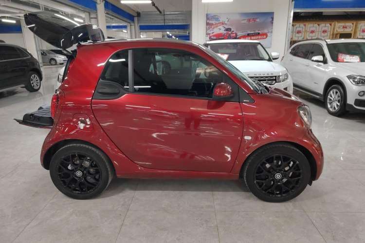 Used smart fortwo 2018 1.0L 52 kW 20th Anniversary Special Edition China V Exterior 2