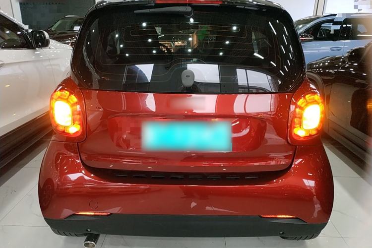 Used smart fortwo 2018 1.0L 52 kW 20th Anniversary Special Edition China V Exterior 4
