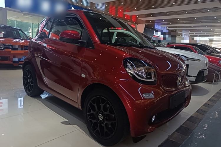 Used smart fortwo 2018 1.0L 52 kW 20th Anniversary Special Edition China V Front Right 45 Deg