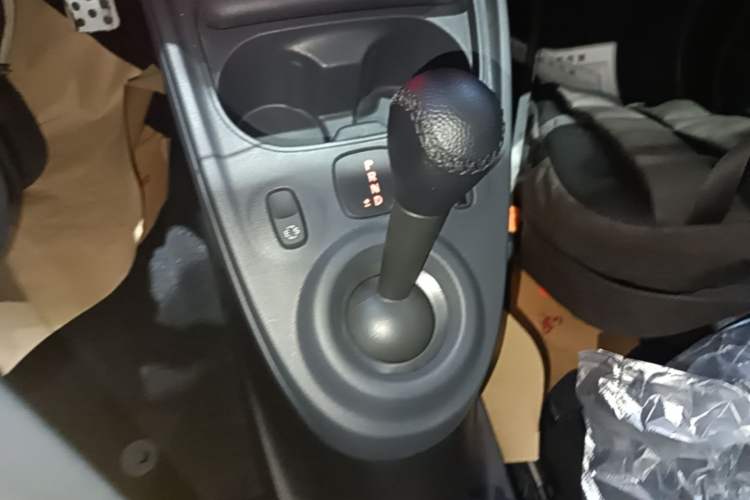 Used smart fortwo 2018 1.0L 52 kW 20th Anniversary Special Edition China V Gear Lever