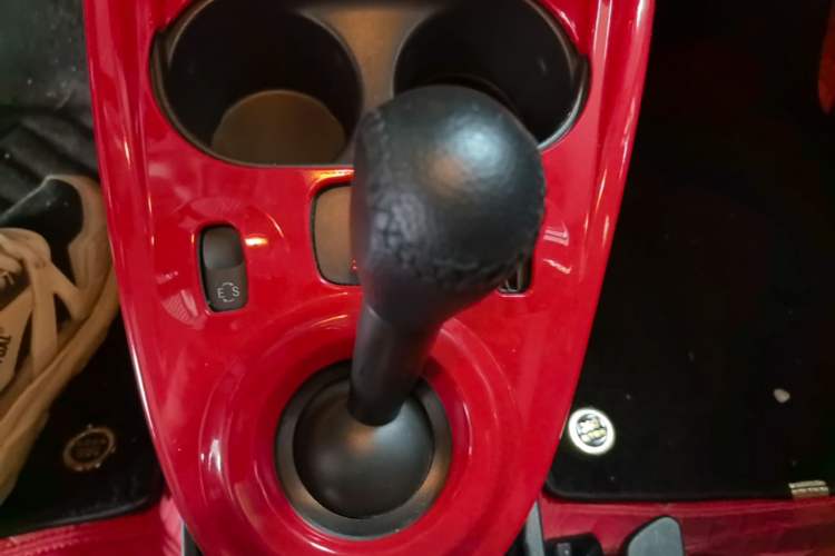 Used smart fortwo 2018 1.0L 52kW Hardtop Dynamic Version China V Gear Lever