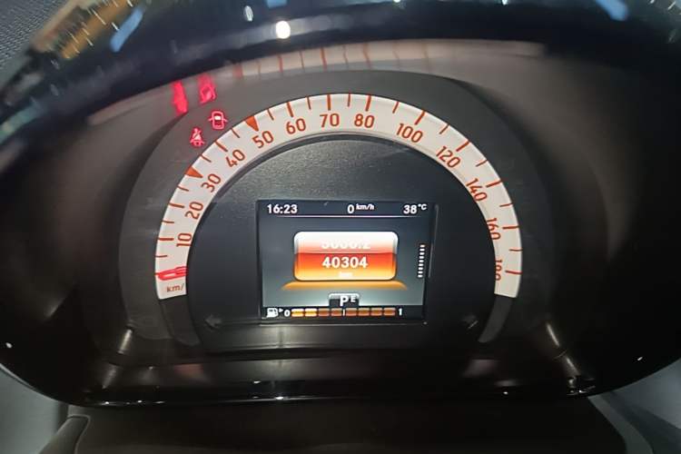 Used smart fortwo 2018 1.0L 52 kW 20th Anniversary Special Edition China V Instrument Cluster