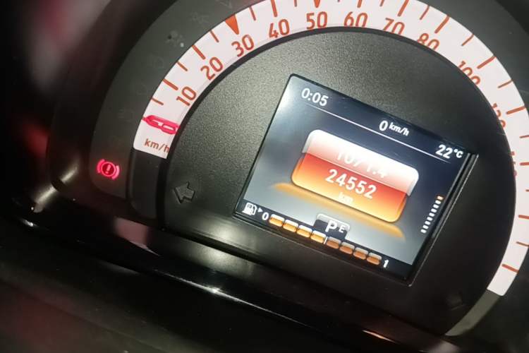 Used smart fortwo 2018 1.0L 52kW Hardtop Passion Edition China V Standard Instrument Cluster