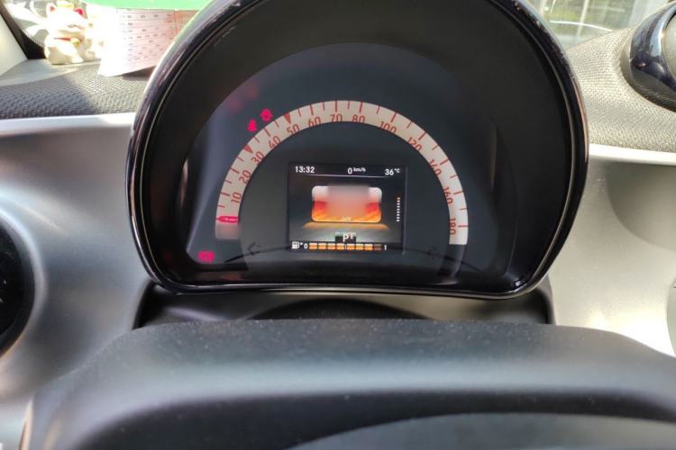 Used smart fortwo 2018 1.0L 52kW Hardtop Passion Edition China V Standard Instrument Cluster