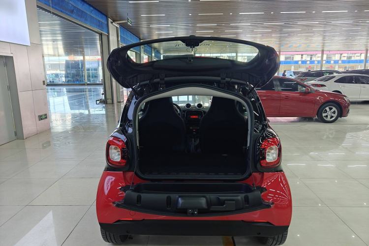 Used smart fortwo 2018 1.0L 52kW Hardtop Dynamic Version China V Interior 1