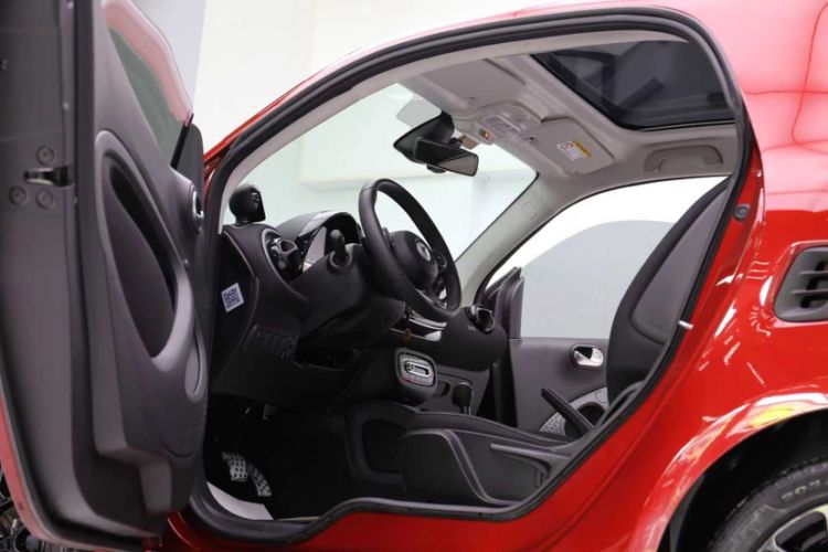 Used smart fortwo 2018 1.0L 52 kW 20th Anniversary Special Edition China V Interior 2
