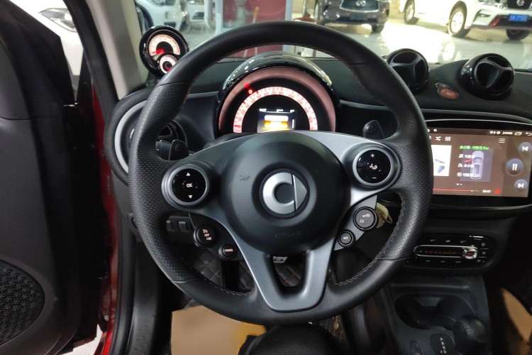 Used smart fortwo 2018 1.0L 52 kW 20th Anniversary Special Edition China V Interior 2