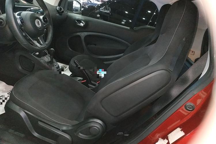 Used smart fortwo 2018 1.0L 52 kW 20th Anniversary Special Edition China V Interior 4