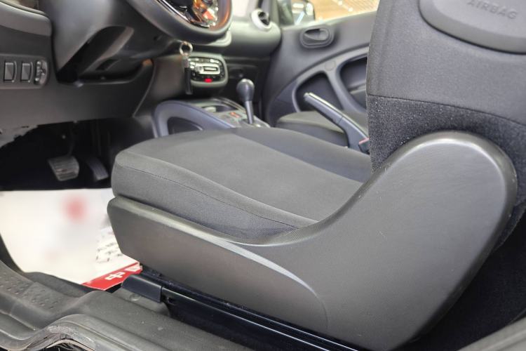 Used smart fortwo 2018 1.0L 52kW Hardtop Dynamic Version China V Interior 6