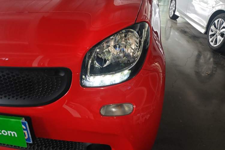 Used smart fortwo 2018 1.0L 52kW Hardtop Dynamic Version China V Left Front Headlight