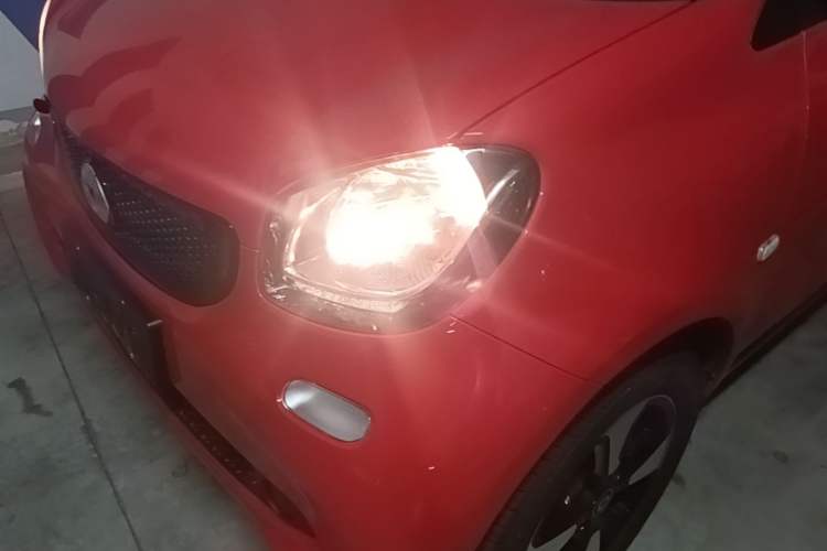 Used smart fortwo 2018 1.0L 52kW Hardtop Passion Edition China V Standard Left Front Headlight