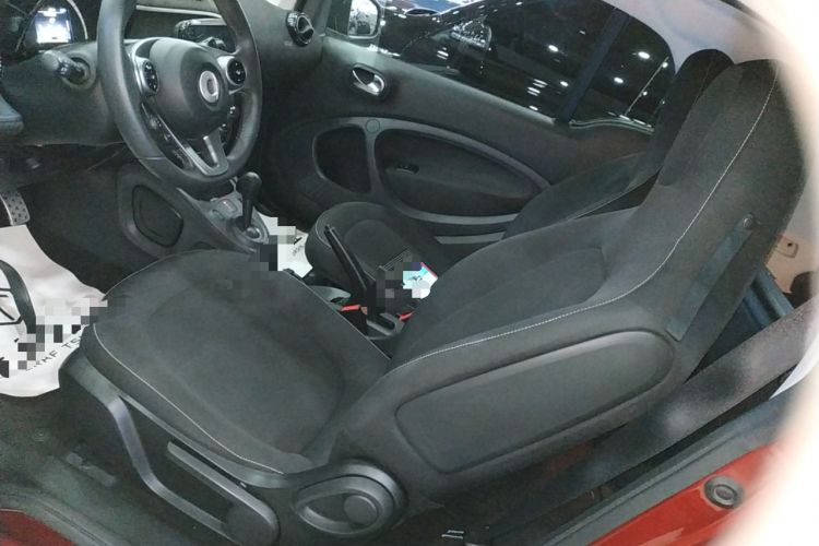 Used smart fortwo 2018 1.0L 52 kW 20th Anniversary Special Edition China V Left Front Seat