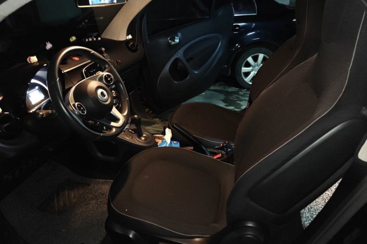 Used smart fortwo 2018 1.0L 52kW Hardtop Passion Edition China V Standard Left Front Seat