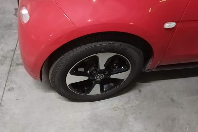 Used smart fortwo 2018 1.0L 52kW Hardtop Passion Edition China V Standard Left Front Wheel Hub
