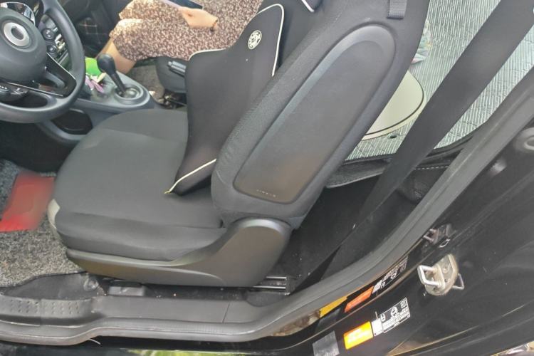 Used smart fortwo 2018 1.0L 52kW Hardtop Dynamic Version China V Left Rear Seat