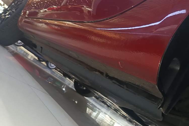 Used smart fortwo 2018 1.0L 52 kW 20th Anniversary Special Edition China V Left Side Sill