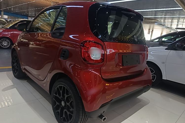 Used smart fortwo 2018 1.0L 52 kW 20th Anniversary Special Edition China V Rear Left 45 Deg