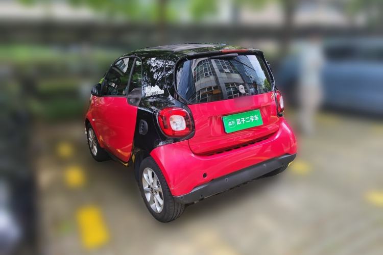 Used smart fortwo 2018 1.0L 52kW Hardtop Dynamic Version China V Rear Left 45 Deg