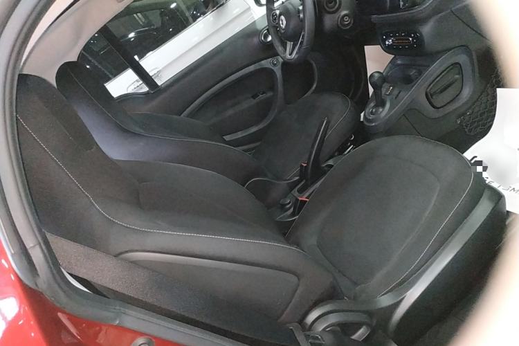 Used smart fortwo 2018 1.0L 52 kW 20th Anniversary Special Edition China V Right Front Seat