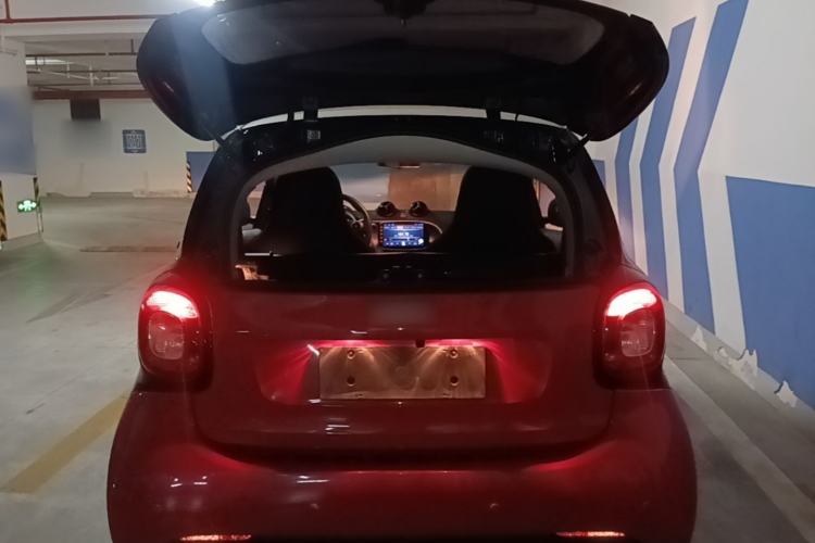 Used smart fortwo 2018 1.0L 52kW Hardtop Passion Edition China V Standard Trunk