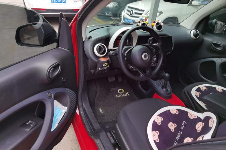 Used smart fortwo 2018 1.0L 52kW Hardtop Dynamic Version China V Driver Seat