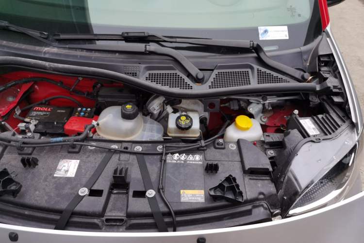 Used smart fortwo 2018 1.0L 52kW Hardtop Dynamic Version China V Engine Bay