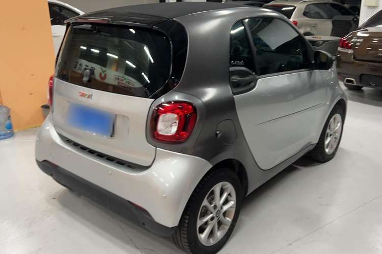 Used smart fortwo 2018 1.0L 52kW Hardtop Dynamic Version China V Exterior 3