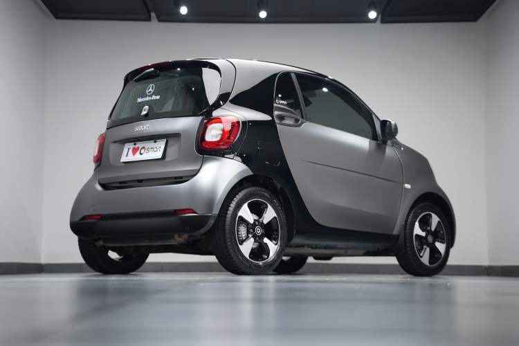 Used smart fortwo 2018 1.0L 52kW Hardtop Passion Edition China V Standard Exterior 4