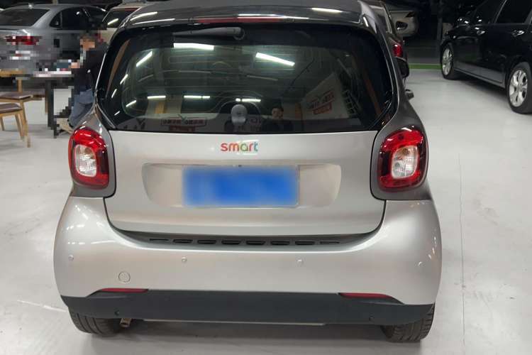 Used smart fortwo 2018 1.0L 52kW Hardtop Dynamic Version China V Exterior 4