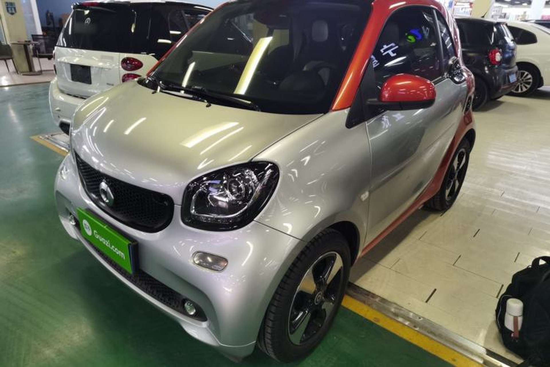 Used smart fortwo 2018 1.0L 52kW Hardtop Passion Edition China V Standard Front Left 45 Deg