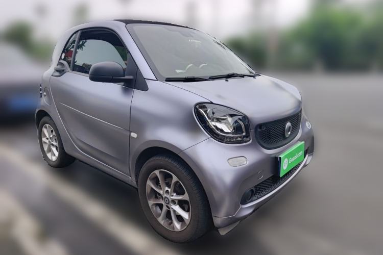 Used smart fortwo 2018 1.0L 52kW Hardtop Dynamic Version China V Front Right 45 Deg