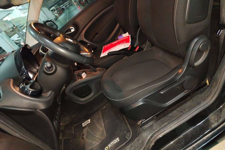 Used smart fortwo 2018 1.0L 52kW Hardtop Passion Edition China V Standard Left Front Seat