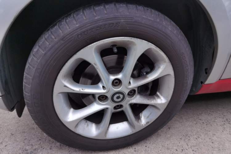 Used smart fortwo 2018 1.0L 52kW Hardtop Dynamic Version China V Left Front Wheel Hub