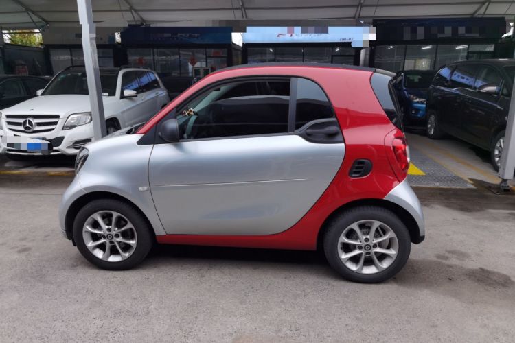 Used smart fortwo 2018 1.0L 52kW Hardtop Dynamic Version China V Left Side