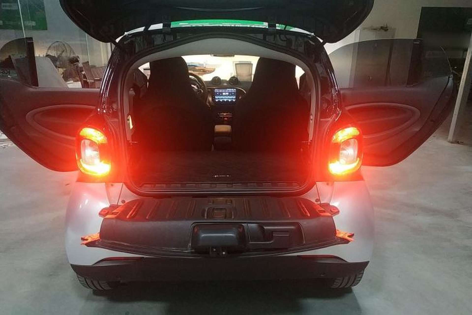 Used smart fortwo 2018 1.0L 52kW Hardtop Passion Edition China V Standard Trunk