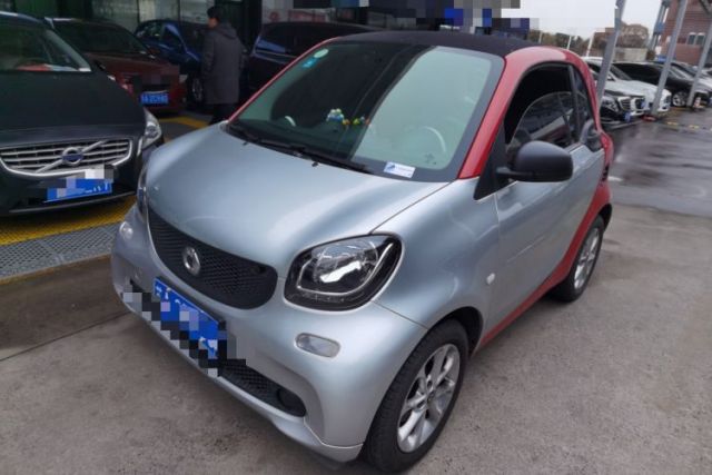smart fortwo 2018 1.0L 52kW Hardtop Dynamic Version China V مستعملة