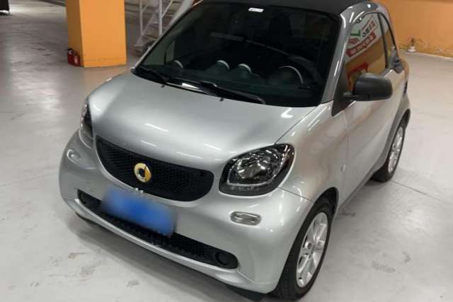 smart fortwo 2018 1.0L 52kW Hardtop Dynamic Version China V مستعملة