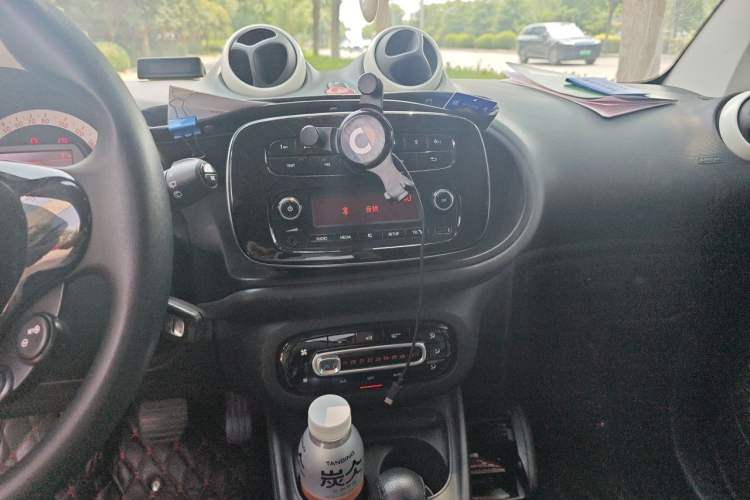Used smart fortwo 2018 1.0L 52kW Hardtop Dynamic Version China V Audio And AC Panel