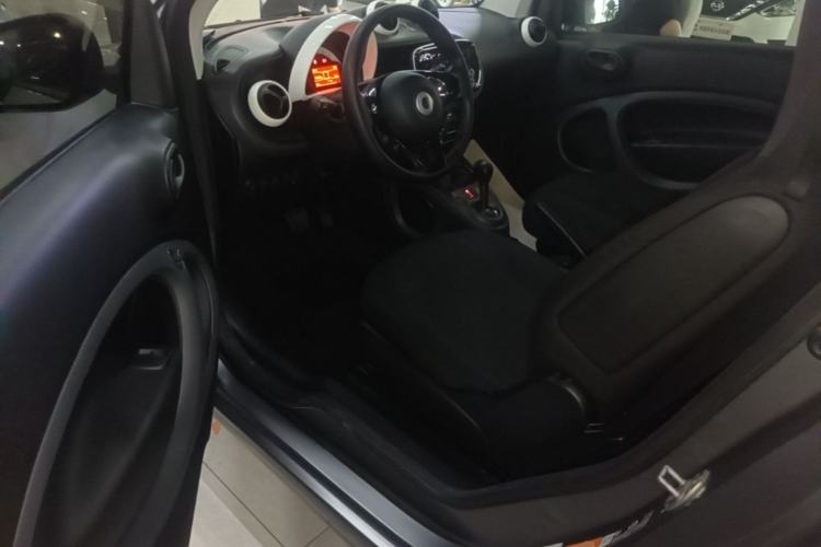 Used smart fortwo 2018 1.0L 52kW Hardtop Dynamic Version China V Driver Seat