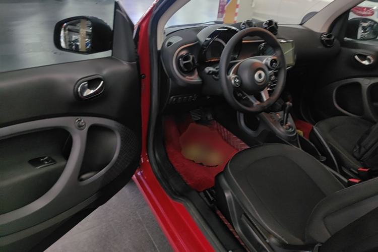 Used smart fortwo 2018 1.0L 52kW Hardtop Passion Edition China V Standard Driver Seat